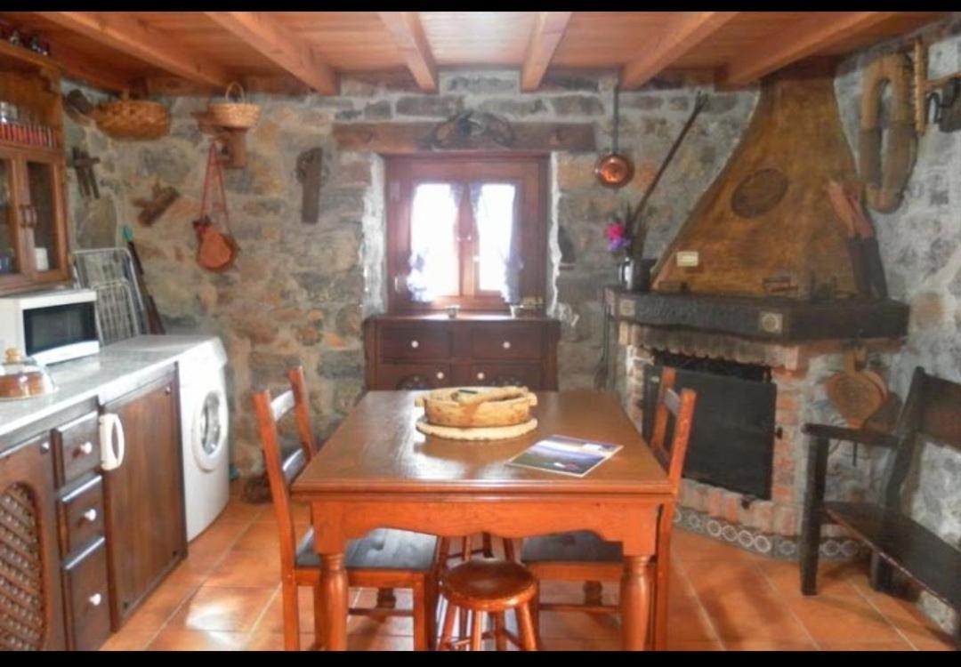Casa Rural El Cotu En Кангас-де-Онис Экстерьер фото